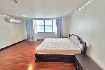 2 Bedroom Condo for rent in Newton Tower, Khlong Toei, Bangkok near BTS Nana