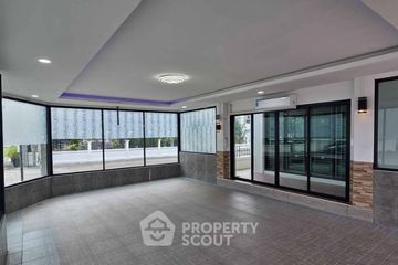3 Bedroom House for sale in Surasak, Chonburi