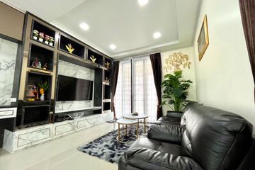 4 Bedroom House for rent in Na Kluea, Chonburi
