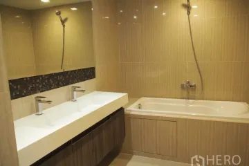 2 Bedroom Condo for Sale or Rent in Khlong Tan Nuea, Bangkok