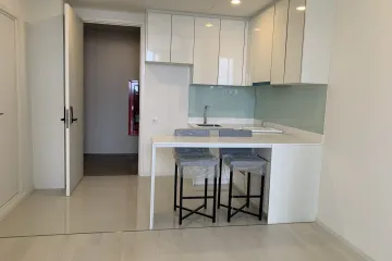 2 Bedroom Condo for sale in Mazarine Ratchayothin, Chan Kasem, Bangkok near BTS Ratchayothin