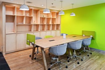 Office for rent in Khlong Toei Nuea, Bangkok near BTS Asoke