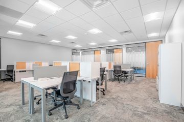Office for rent in Lumpini, Bangkok near BTS Ploen Chit