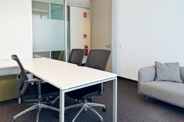Office for rent in Bang Kaeo, Samut Prakan