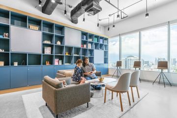 Office for rent in Pathum Wan, Bangkok near MRT Sam Yan