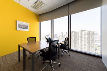 Office for rent in Bang Kapi, Bangkok near MRT Phetchaburi