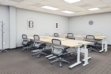 Office for rent in Bang Na, Bangkok near BTS Udom Suk