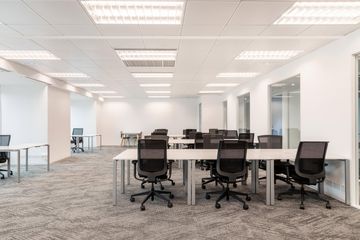Office for rent in Na Kluea, Chonburi