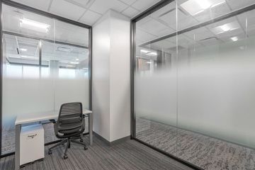 Office for rent in Bang Kapi, Bangkok near MRT Pradit Manutham