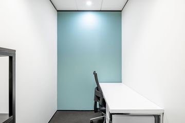 Office for rent in Silom, Bangkok near BTS Sala Daeng