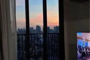 1 Bedroom Condo for rent in THE BASE Phetchaburi-Thonglor, Bang Kapi, Bangkok near MRT Phetchaburi