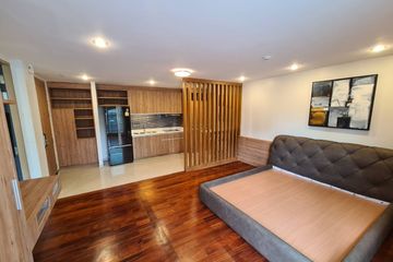 Condo for rent in Khlong Tan Nuea, Bangkok near BTS Thong Lo