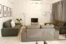 5 Bedroom Townhouse for rent in Khlong Tan Nuea, Bangkok near BTS Thong Lo
