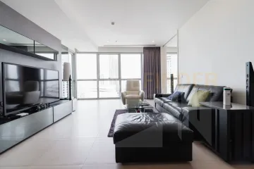 3 Bedroom Condo for sale in Khlong Ton Sai, Bangkok near BTS Saphan Taksin