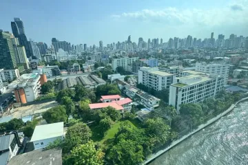 2 Bedroom Condo for sale in Thru Thonglor, Bang Kapi, Bangkok near MRT Phetchaburi