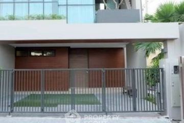3 Bedroom Townhouse for rent in The park lane 22, Khlong Tan Nuea, Bangkok near Airport Rail Link Ramkhamhaeng
