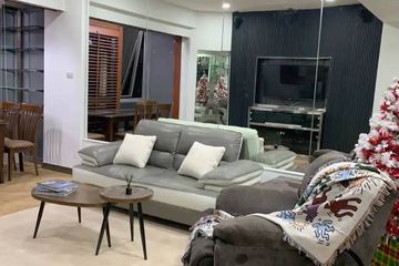 2 Bedroom Condo for sale in Khlong Toei Nuea, Bangkok near MRT Sukhumvit