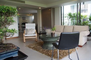 2 Bedroom Condo for sale in Khlong Tan Nuea, Bangkok