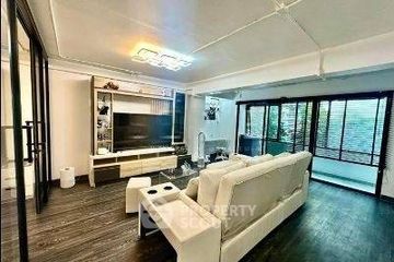 1 Bedroom Condo for sale in Sukhumvit Park, Khlong Toei, Bangkok near BTS Nana