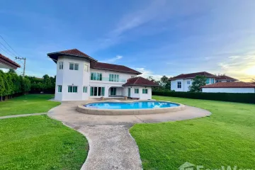 6 Bedroom Villa for Sale or Rent in St.James Park, Pong, Chonburi