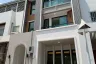 4 Bedroom Townhouse for sale in Bang Chak, Bangkok near BTS Punnawithi