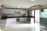 3 Bedroom Condo for rent in Mitr Mansion, Khlong Toei Nuea, Bangkok near MRT Sukhumvit