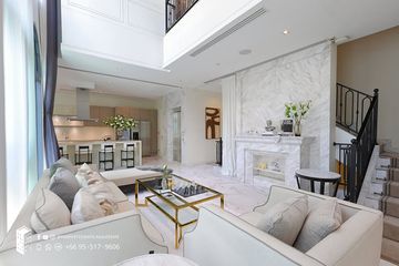 4 Bedroom House for sale in Phra Khanong, Bangkok near BTS Ekkamai