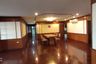 3 Bedroom Condo for rent in Le Chateau, Khlong Tan Nuea, Bangkok