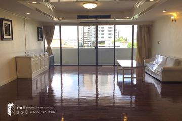 4 Bedroom Condo for rent in Oriental Towers, Khlong Tan Nuea, Bangkok near BTS Thong Lo