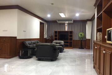 3 Bedroom Condo for rent in Ruamjai Heights, Khlong Toei Nuea, Bangkok near MRT Sukhumvit