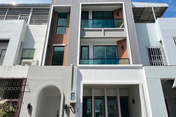 4 Bedroom Townhouse for sale in Bang Chak, Bangkok near BTS Punnawithi