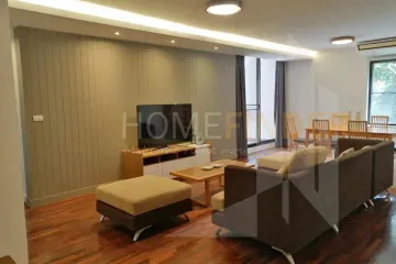 3 Bedroom Condo for rent in Khlong Toei Nuea, Bangkok near MRT Phetchaburi
