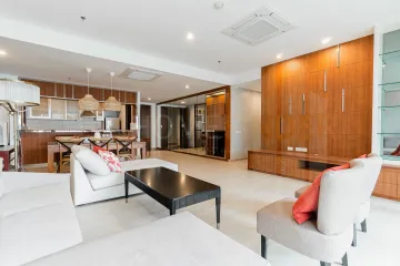 3 Bedroom Condo for rent in Khlong Toei, Bangkok near BTS Asoke