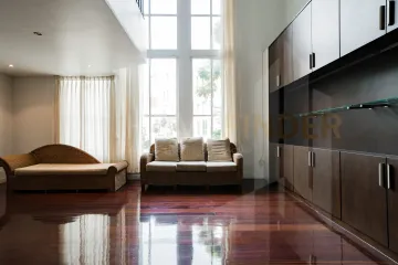4 Bedroom House for rent in Baan Klangkrung Thonglor, Khlong Tan Nuea, Bangkok near BTS Thong Lo