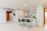 3 Bedroom Condo for rent in Phra Khanong, Bangkok near BTS Phra Khanong