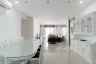 3 Bedroom Condo for rent in Khlong Toei, Bangkok near BTS Asoke