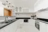3 Bedroom Condo for rent in Khlong Toei, Bangkok near BTS Asoke
