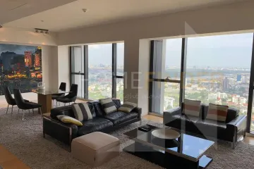 3 Bedroom Condo for rent in Thung Maha Mek, Bangkok near BTS Sala Daeng