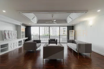3 Bedroom Condo for rent in Khlong Toei Nuea, Bangkok near MRT Sukhumvit