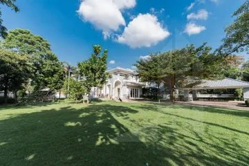 5 Bedroom House for rent in Bang Na, Bangkok near MRT Si La Salle