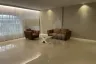 5 Bedroom Townhouse for rent in Bang Phong Pang, Bangkok