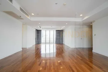 4 Bedroom Condo for rent in Khlong Tan Nuea, Bangkok
