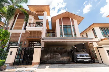 4 Bedroom Condo for rent in Phra Khanong Nuea, Bangkok near BTS Phra Khanong