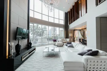3 Bedroom Condo for rent in The Rajdamri, Pathum Wan, Bangkok near BTS Ratchadamri