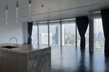 3 Bedroom Condo for rent in Silom, Bangkok near BTS Chong Nonsi