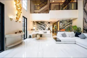 5 Bedroom Townhouse for rent in Quarter 31, Khlong Toei Nuea, Bangkok near MRT Phetchaburi