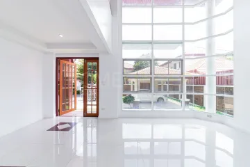 4 Bedroom House for sale in Prawet, Bangkok