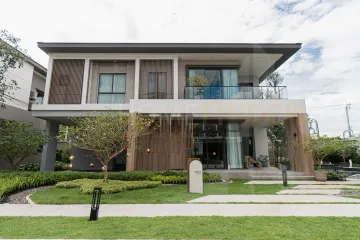 5 Bedroom House for sale in Bang Chan, Bangkok