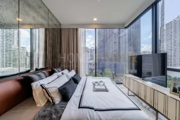 2 Bedroom Condo for sale in Khlong Toei Nuea, Bangkok near MRT Sukhumvit