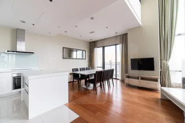 3 Bedroom Condo for sale in Khlong Tan, Bangkok near BTS Phrom Phong